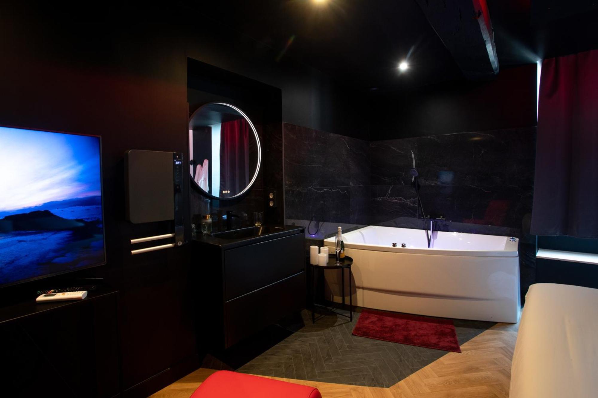 La Suite Spa & Cinema Saint-Lambert-du-Lattay Kültér fotó